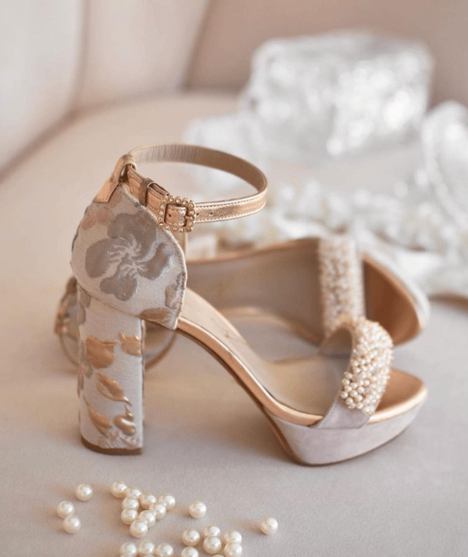 ANTONELLA Rose thread embroidery