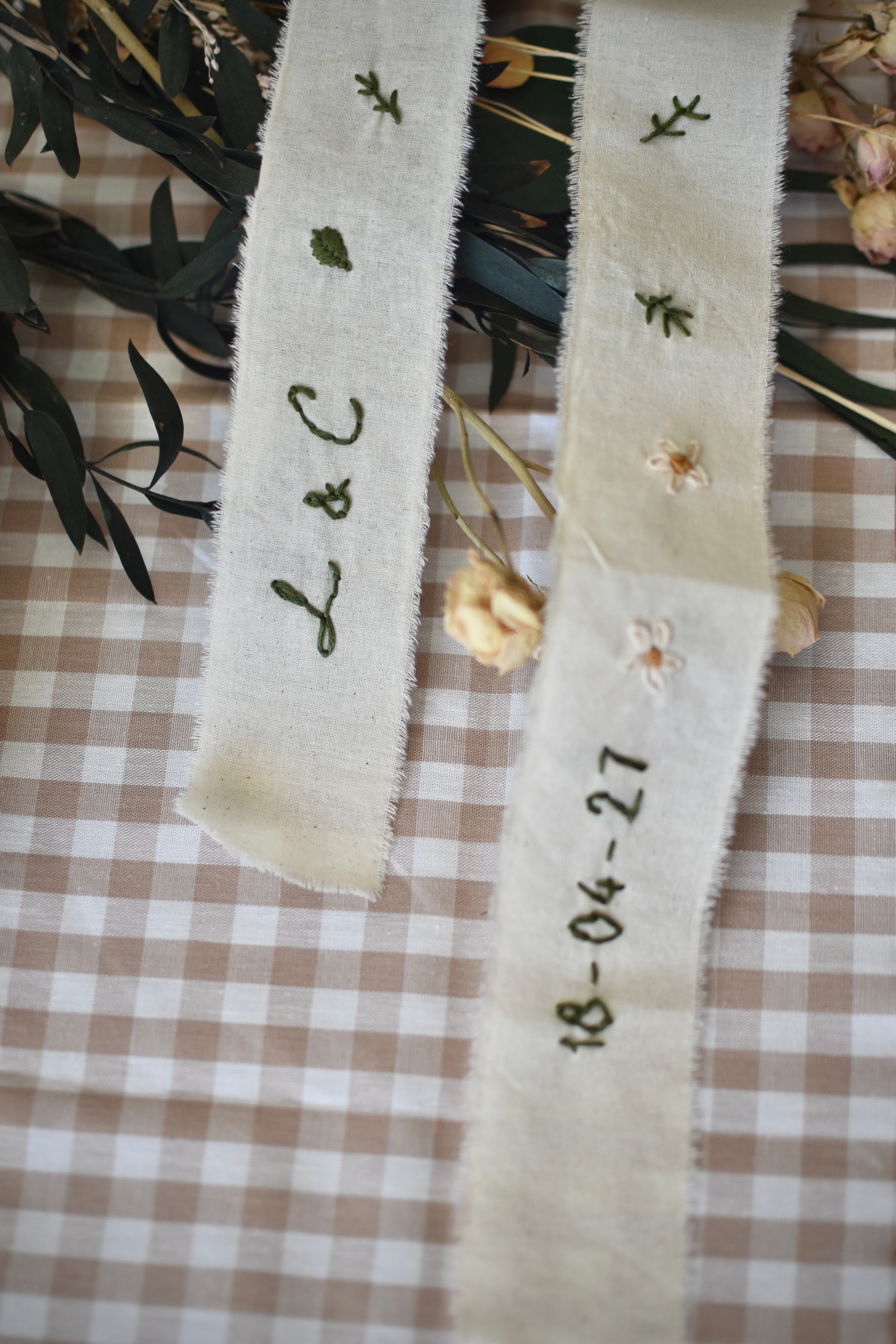 z.Velvet ribbon for bridal bouquet BOUGHT VILLA DARK