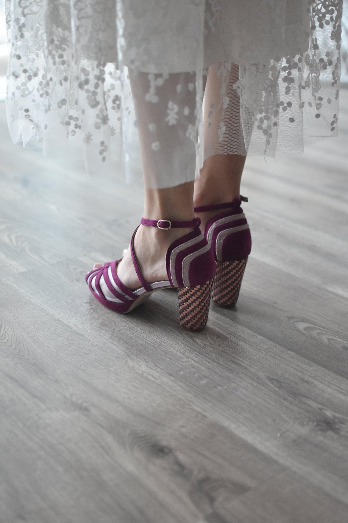 ANTONELLA - Infinito Burgundi midi - zapatos_novia