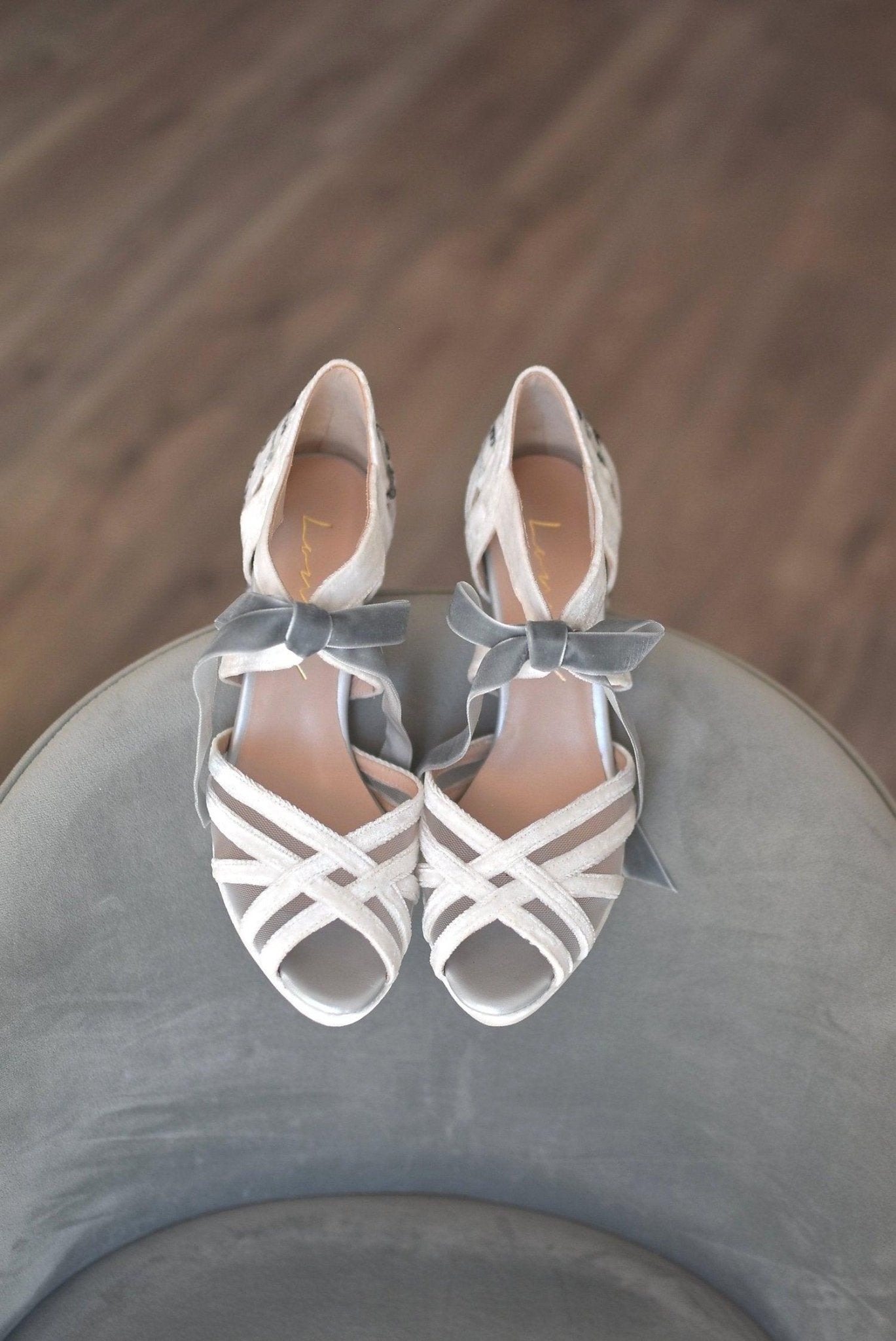 CIARA white silver velvet Ceres 10 - zapatos_novia