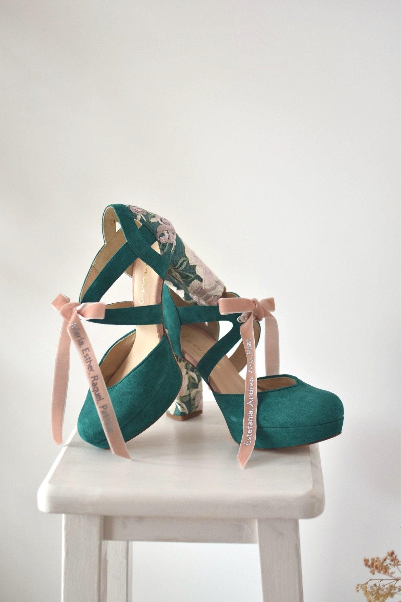 Cinta de terciopelo con NOMBRES - zapatos_novia