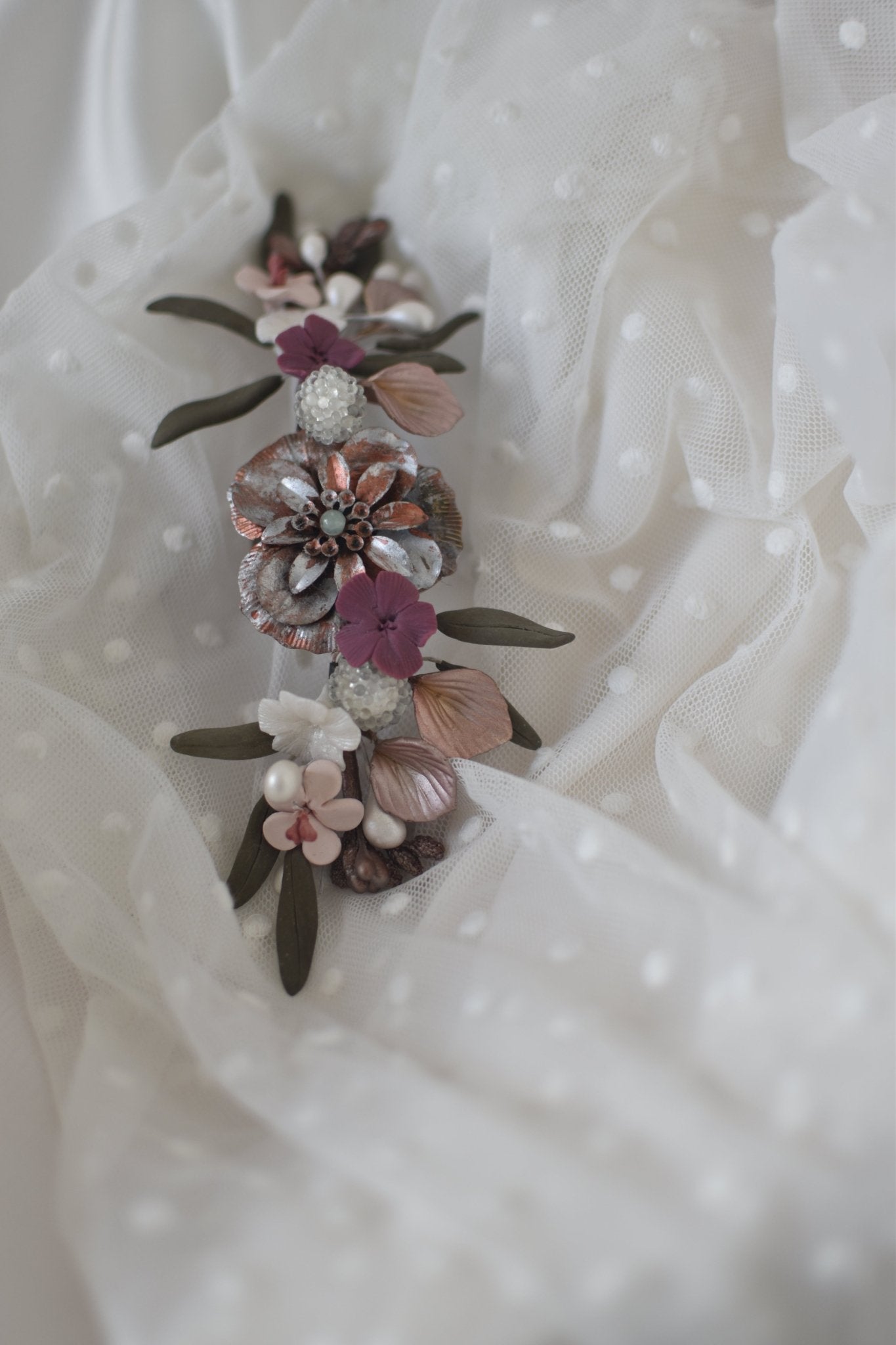 EN STOCK Tocado porcelana novia burdeos - zapatos_novia