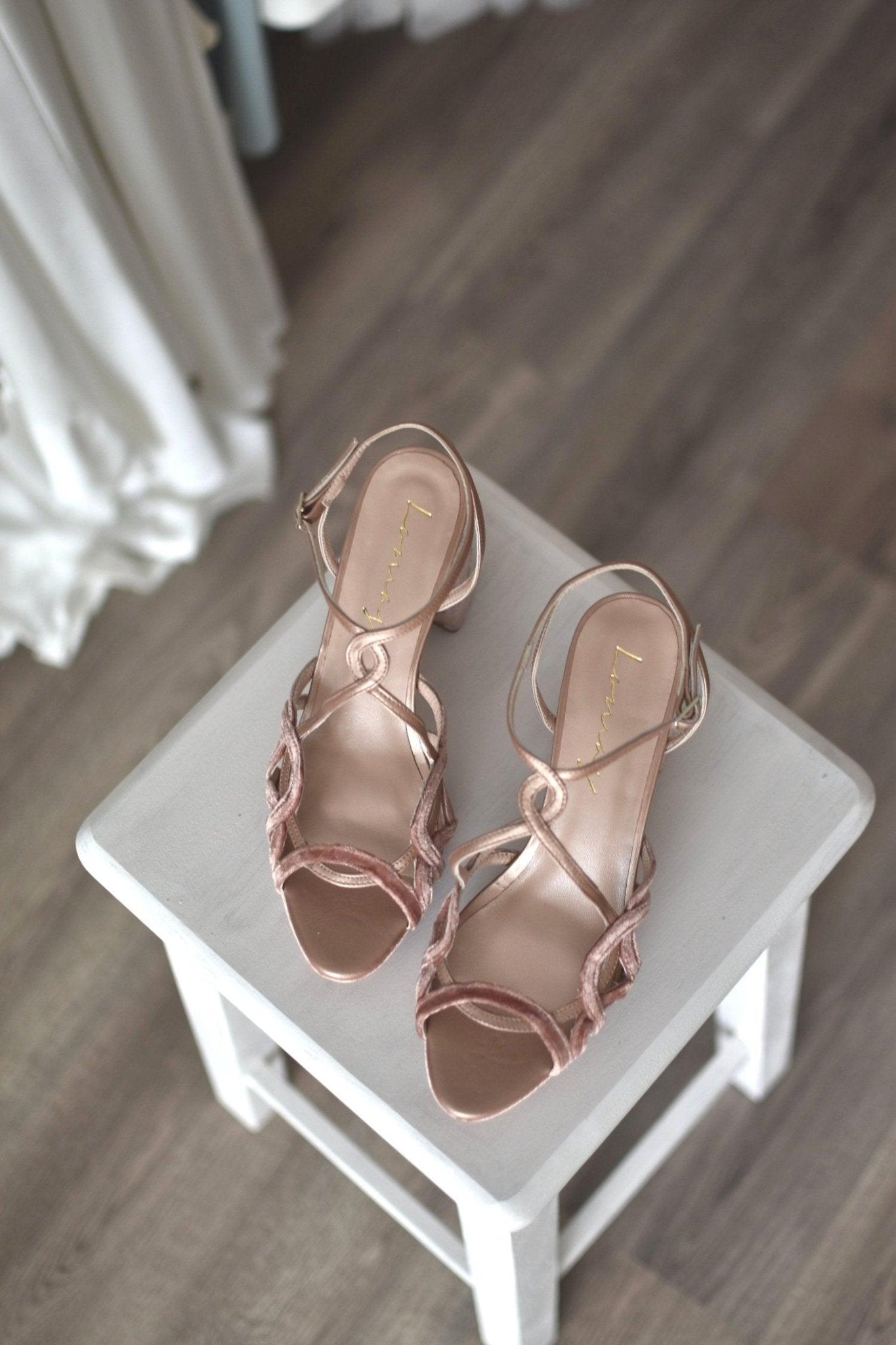 Gala dark rose velvet Constelación 85 - zapatos_novia