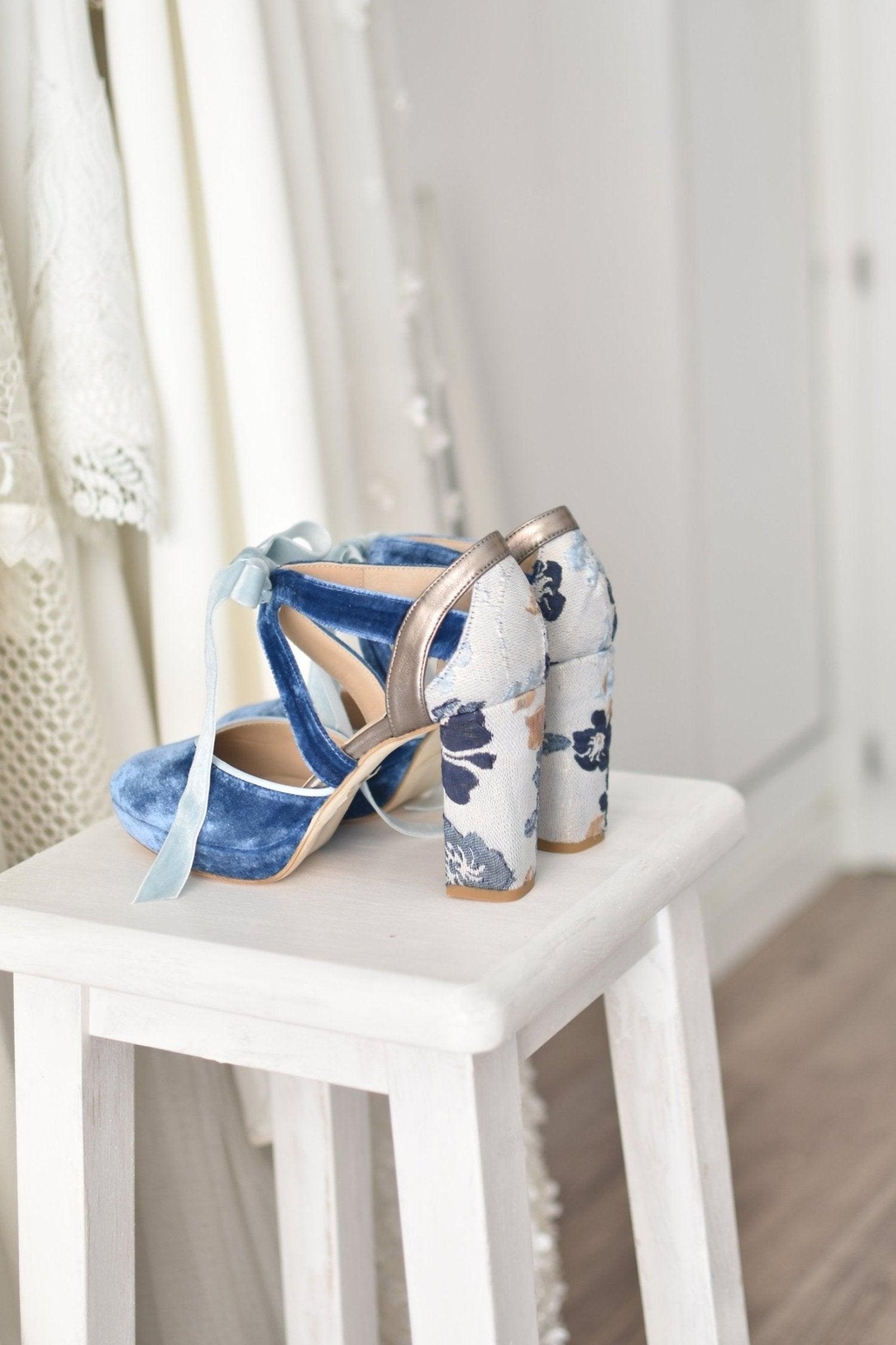 HERA cerrado deep sea velvet Brocado Braniki 95 - zapatos_novia