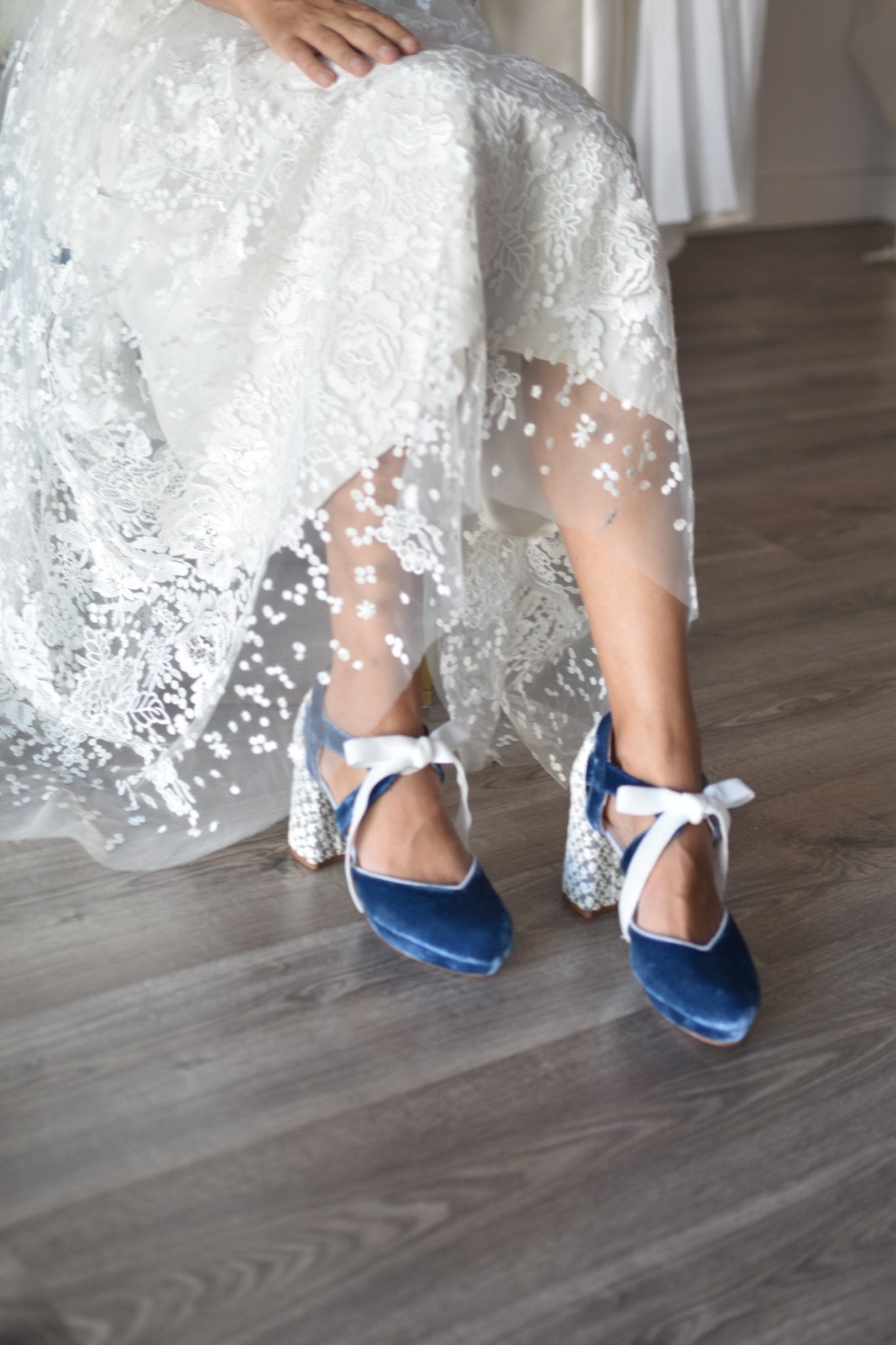 HERA cerrado velvet azul Marlin nuevo Marion 85 - zapatos_novia