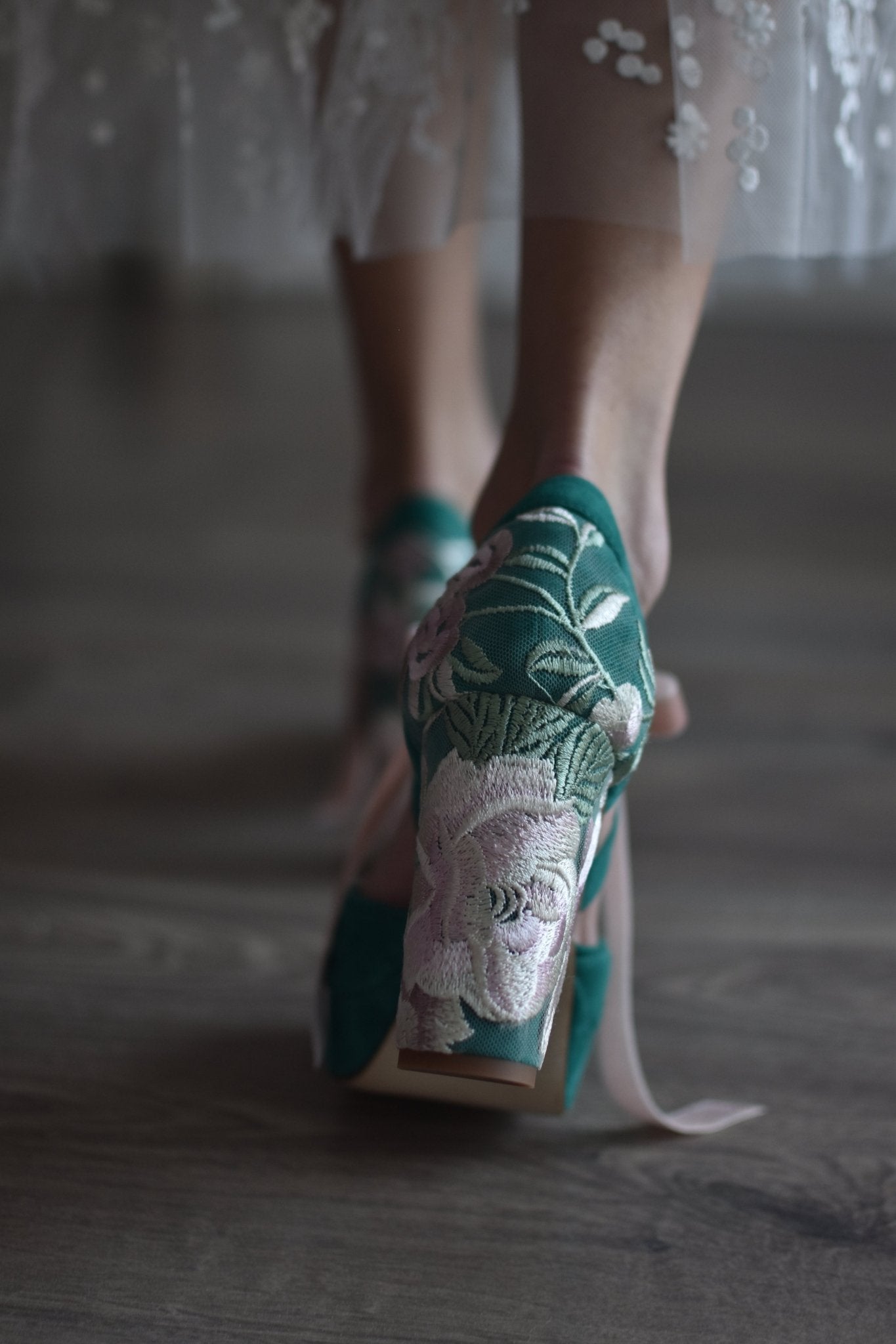 Hera cerrado verde olvido bordado Atenas 95 - zapatos_novia