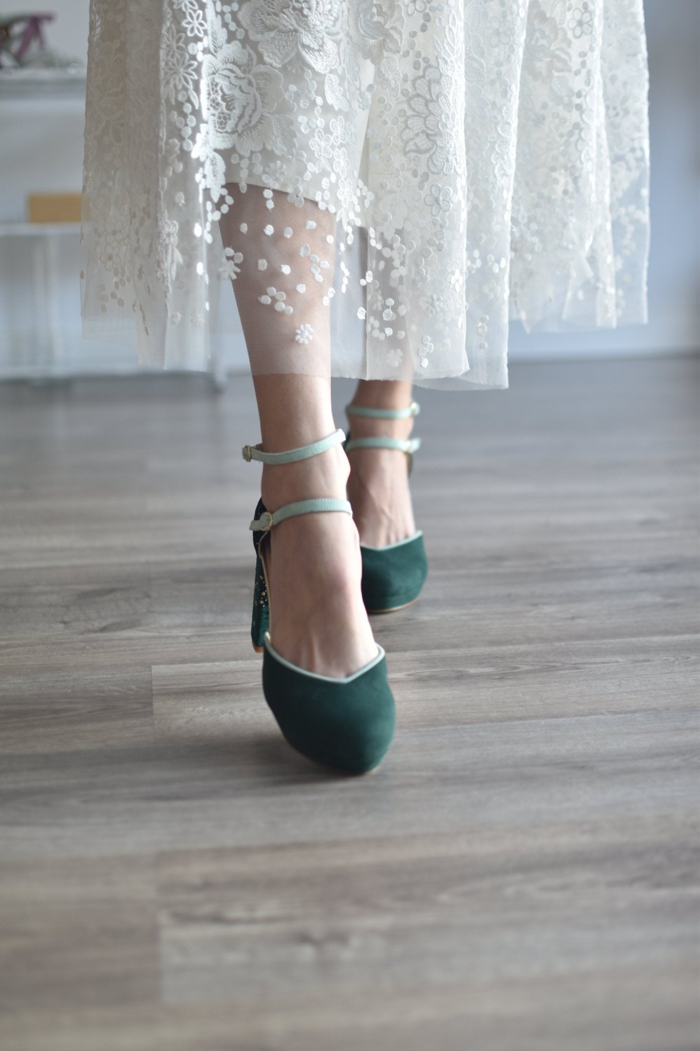 HIBISCO cerrado verde bosque Constelación 85 - zapatos_novia