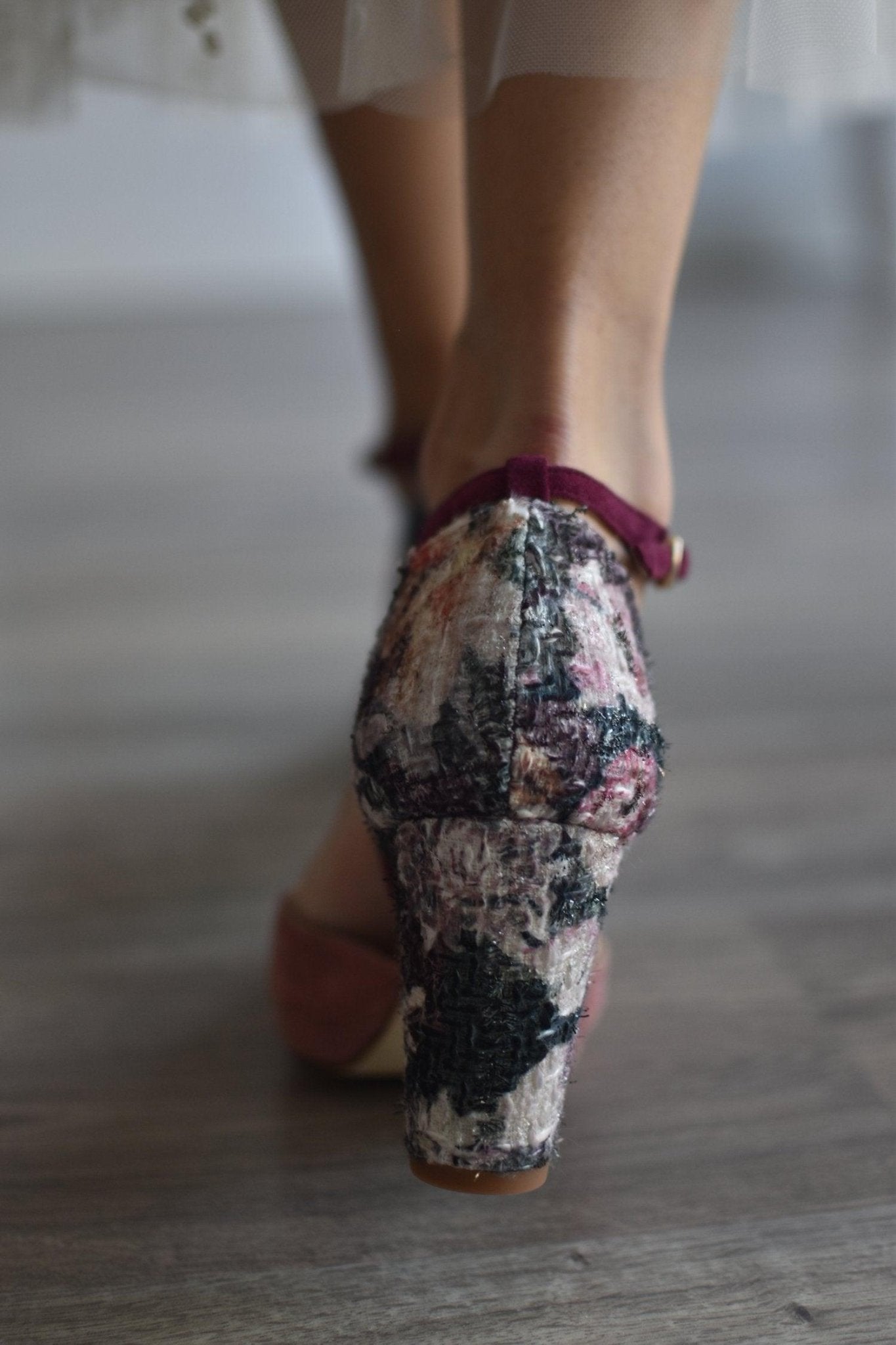 LOLA rosa antique tweed floral midi - zapatos_novia