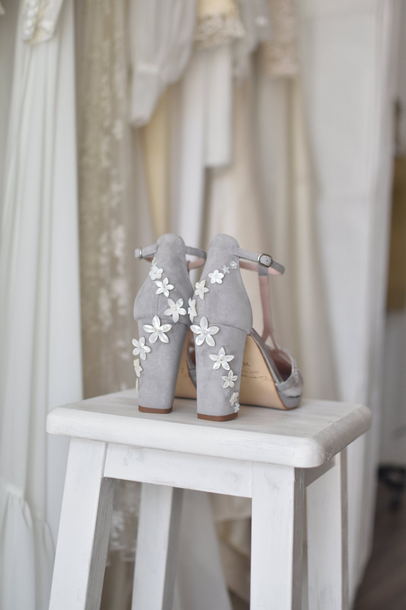 Macarena Hanami colab. con Vanagloria Joyería - zapatos_novia
