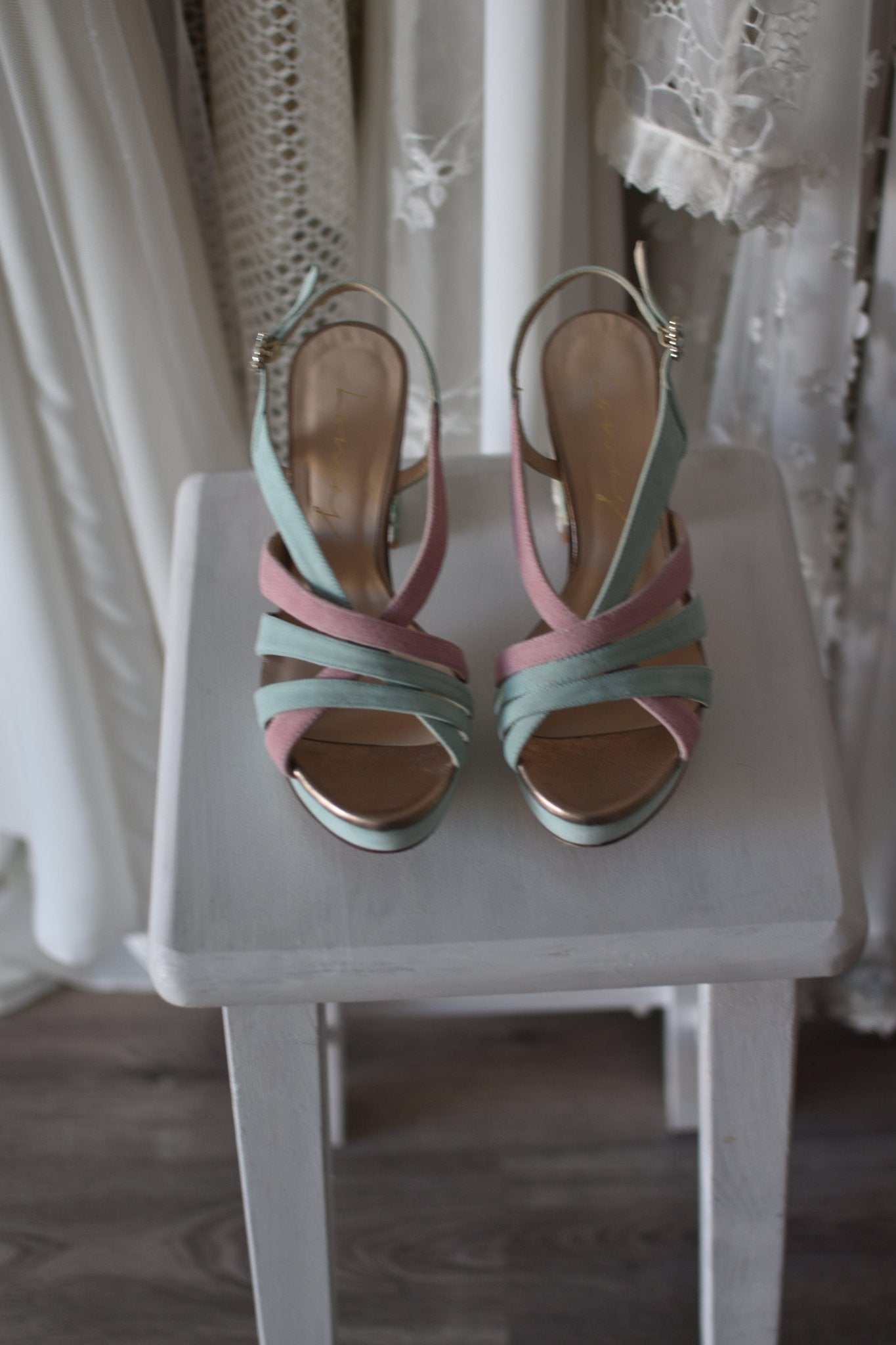 Miley mint y rosa bordado Atenas 95 - zapatos_novia
