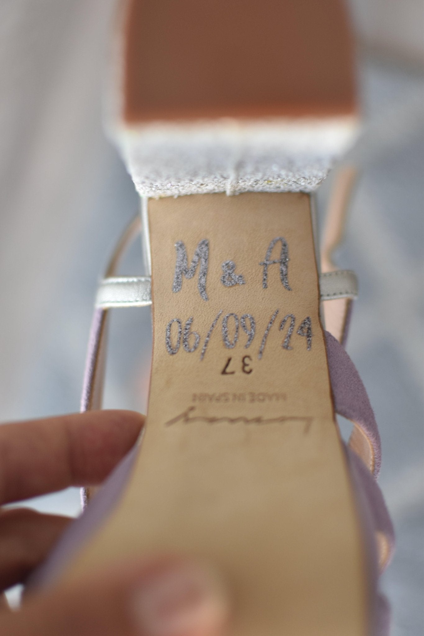 Personalización Frase - iniciales - fecha (en suela) - zapatos_novia