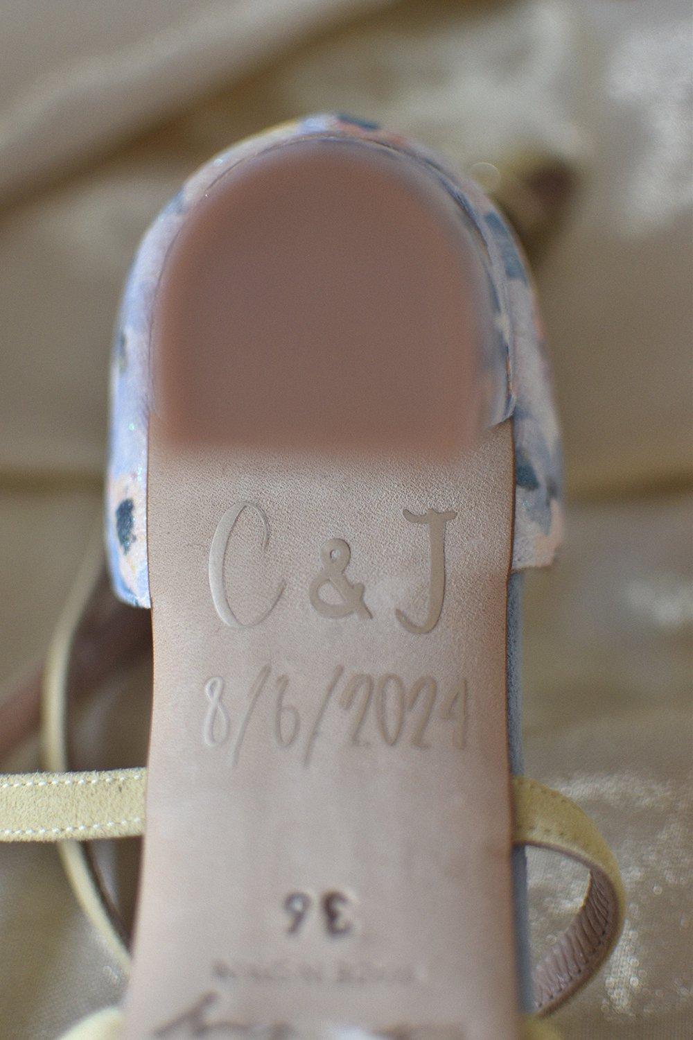 Personalización Frase - iniciales - fecha (en suela) - zapatos_novia