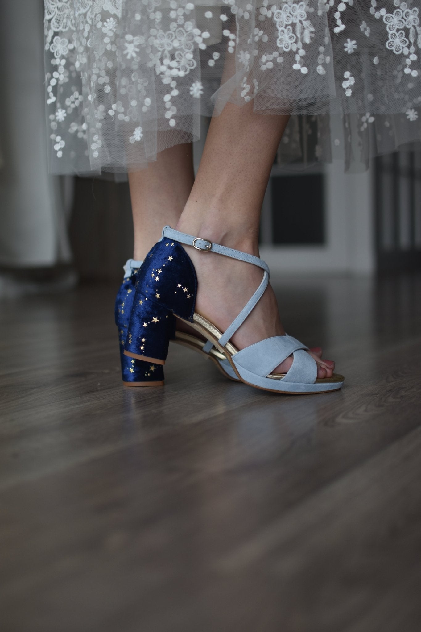 Sakura celeste Mil y una noches Constelación midi - zapatos_novia