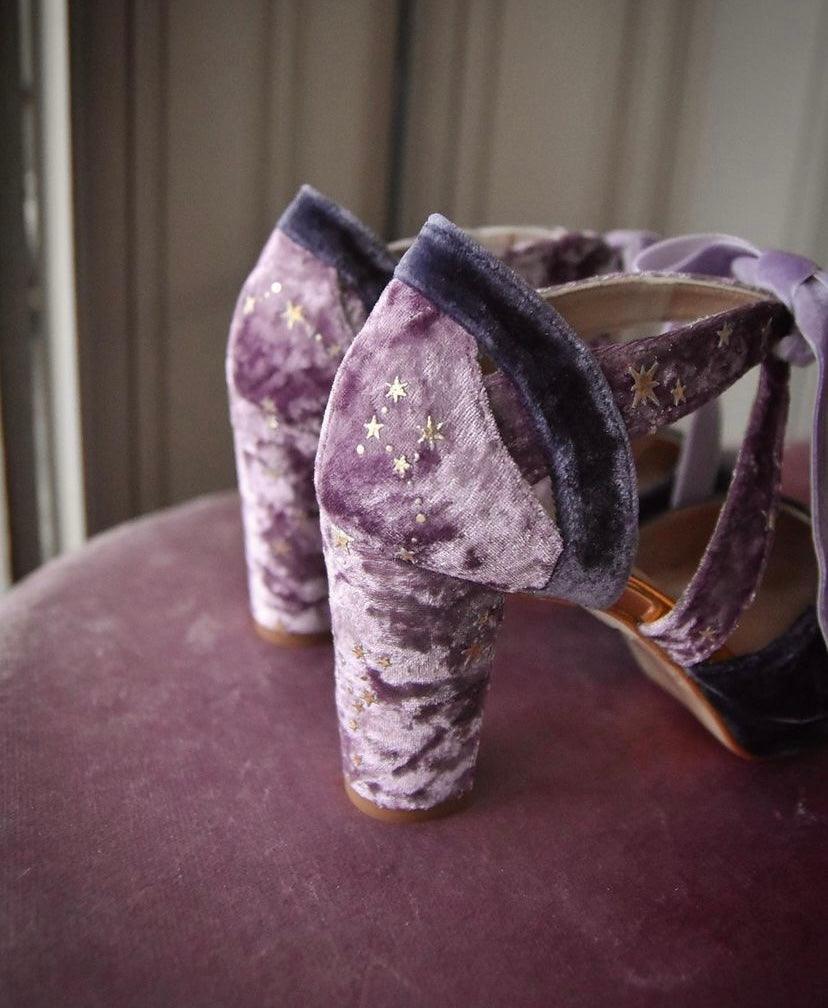 HERA lavanda velvet Constelación midi - zapatos_novia