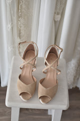 Rosalía open beige and raffia heel 7cm