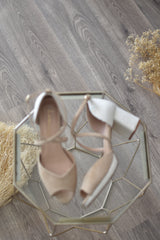 Rosalía open beige and raffia heel 7cm