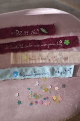 CINTAS PERSONALIZADAS PARA EL RAMO DE FLORES DEL DIA DE TU BODA