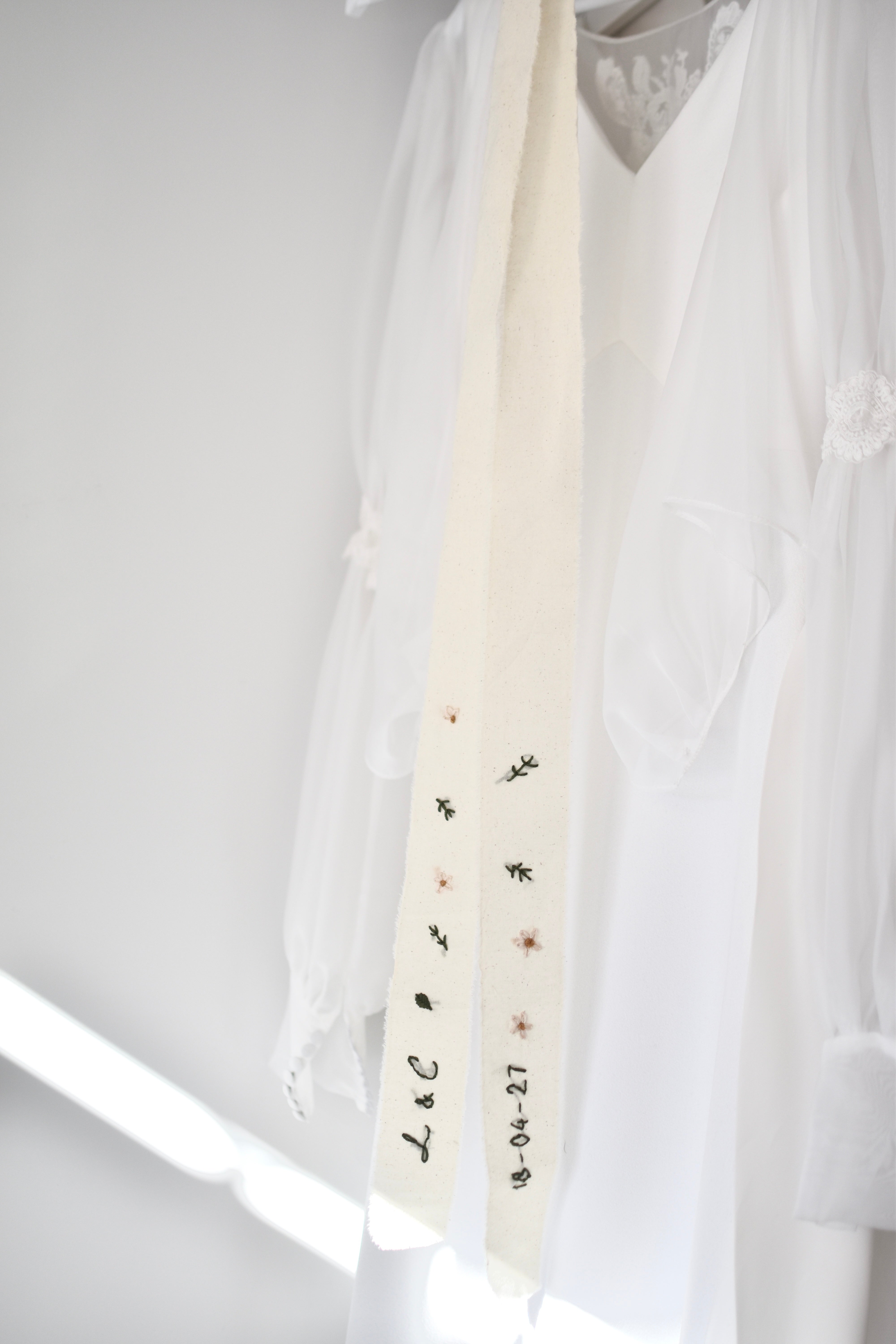 z.Velvet ribbon for bridal bouquet BOUGHT VILLA DARK