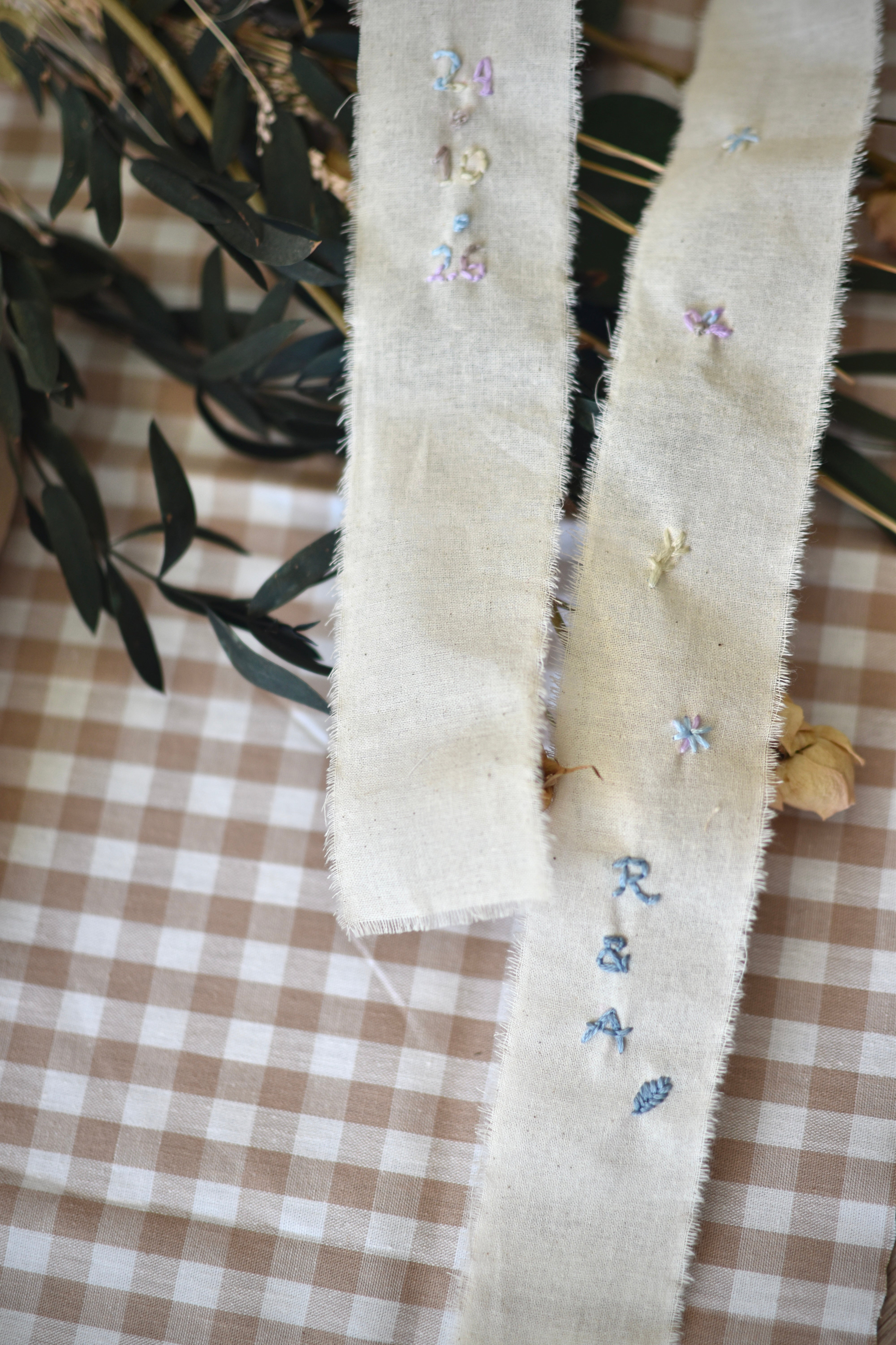 z.Velvet ribbon for bridal bouquet BOUGHT VILLA DARK