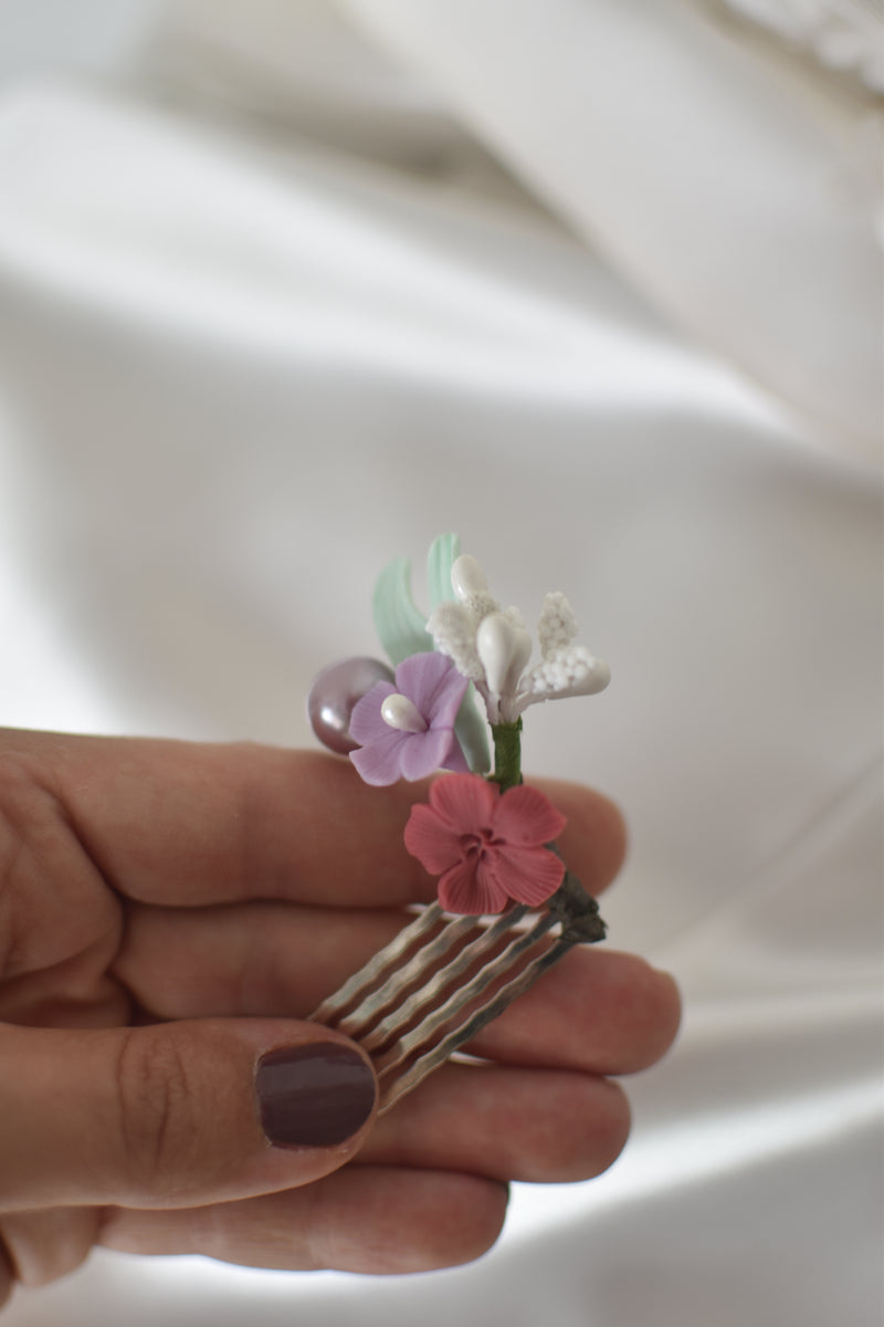 Tocado mini horquilla Jardín lavanda y rojo