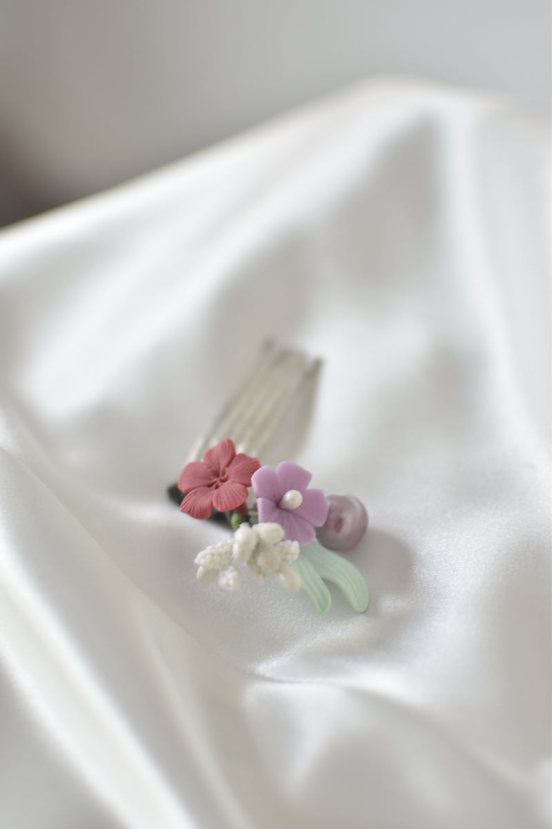 Tocado mini horquilla Jardín lavanda y rojo