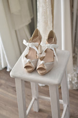 .EN STOCK ÁGNES beige rafia perla Talla 38