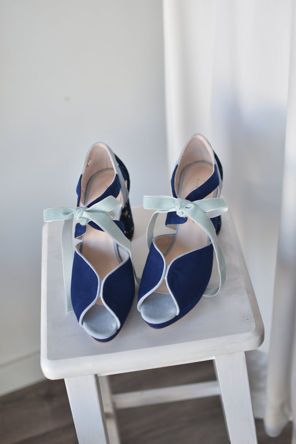 MEDIA LUNA  azul oscuro constelación 85