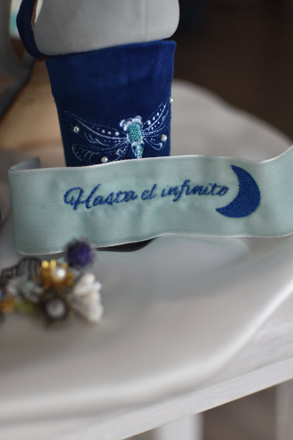 Cinta de terciopelo novia Hasta el infinito