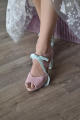 .En stock HERA abierto rosa claro Blossom 85 Talla 38