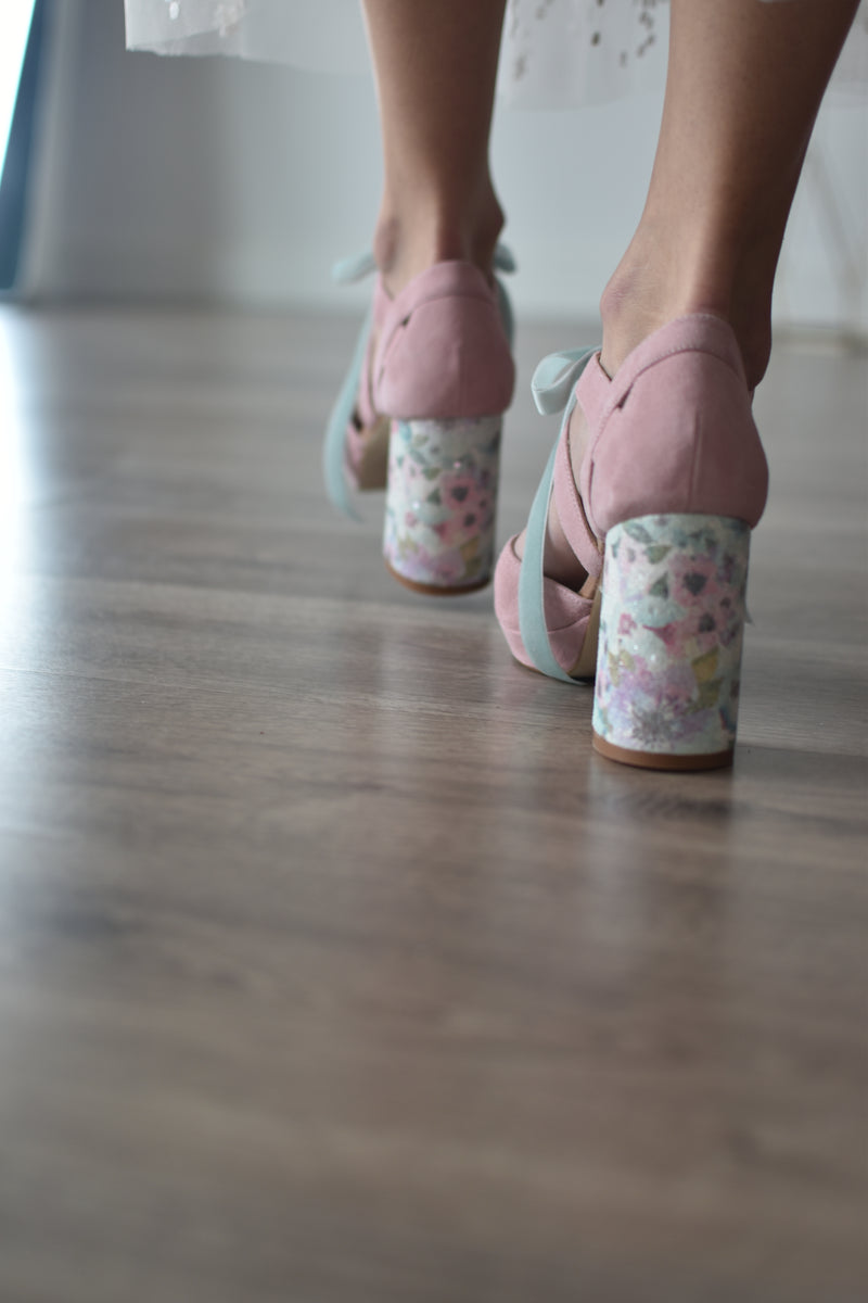 .En stock HERA abierto rosa claro Blossom 85 Talla 38