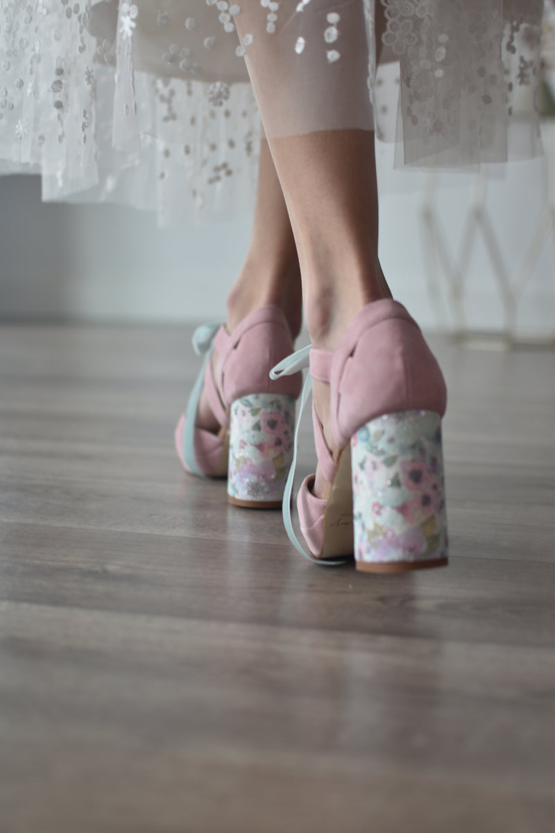 .En stock HERA abierto rosa claro Blossom 85 Talla 38