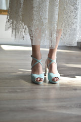 Rosalía open mint embroidered Anais heel 8.5cm