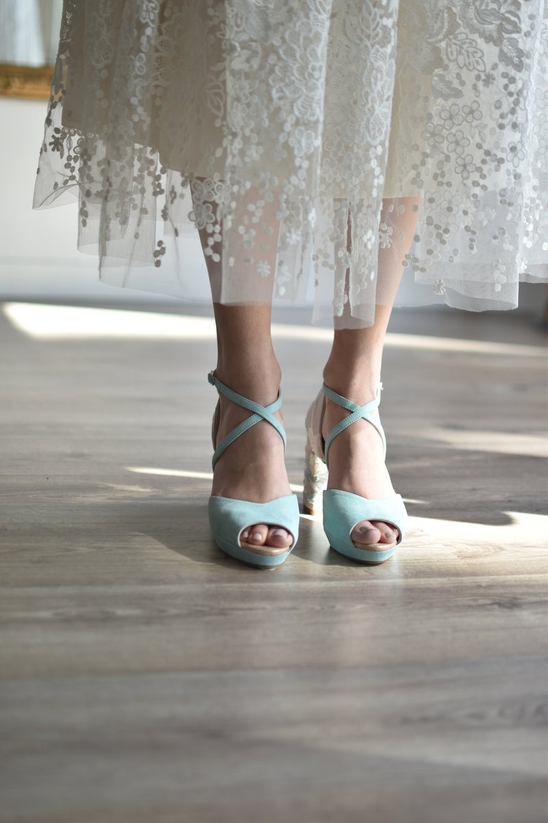 Rosalía open mint embroidered Anais heel 8.5cm