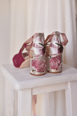 ZAPATO PARA NOVIA PERSONALIZADO CON FLORES BORDADAS CERCA DE MADRID