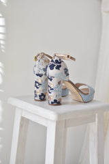 TACON PERSONALIZADO PARA NOVIAS CON ESTAMPADO DE FLORES