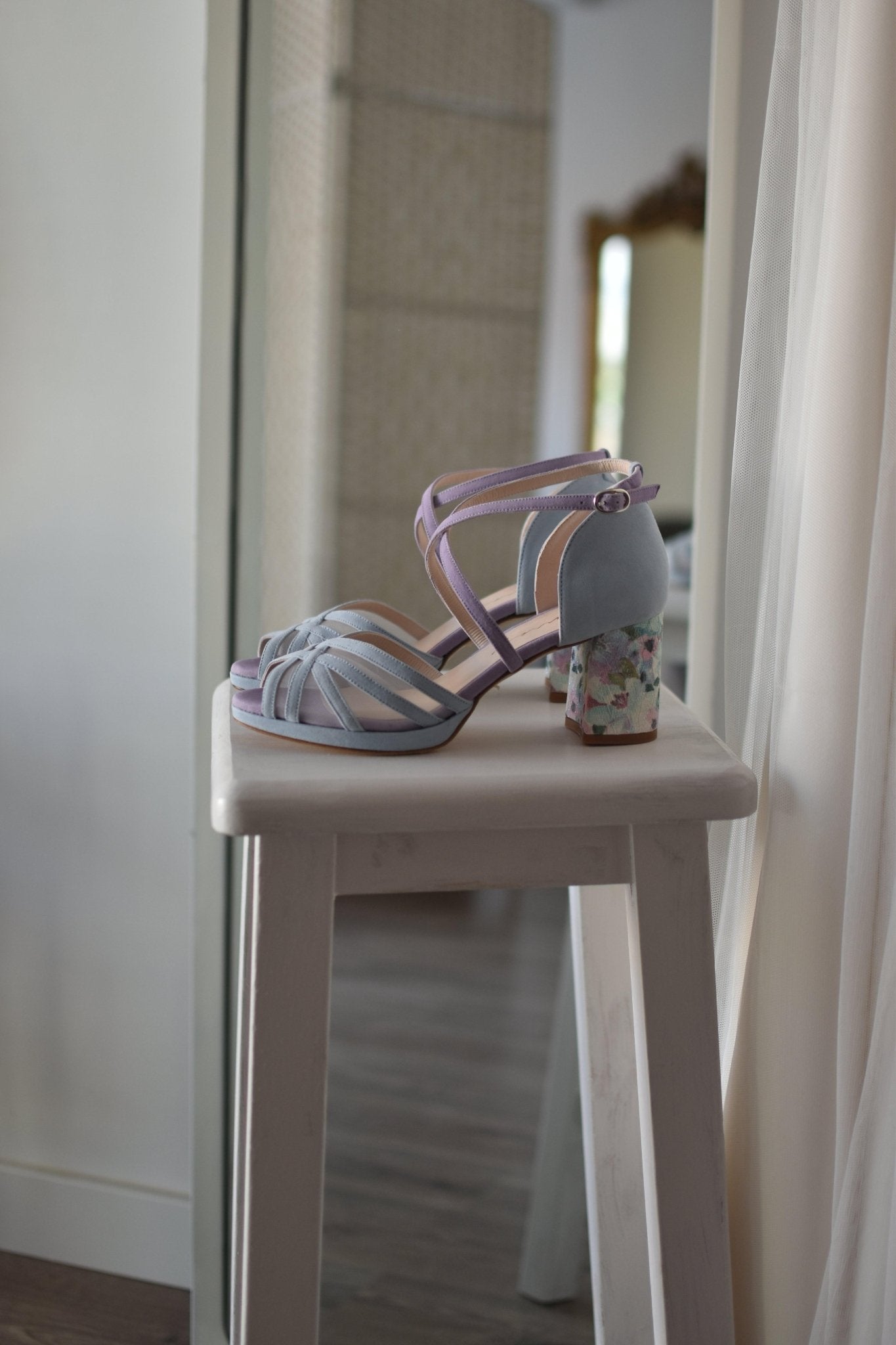 ANTONELLA Blossom blue sky lavanda petit - zapatos_novia