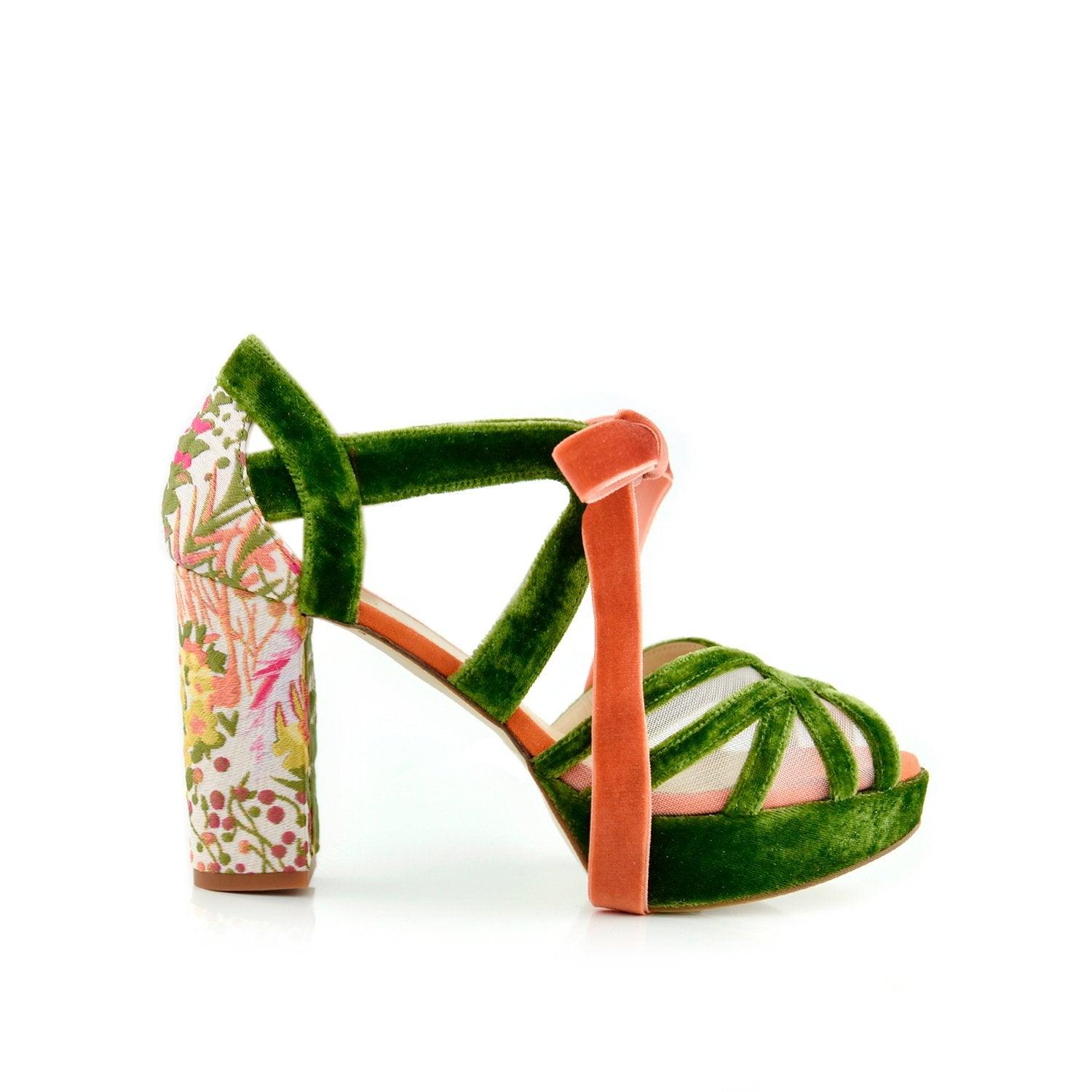 Ciara Mandarín Brocado Alto — Zapatos de novia Lomas Shoes
