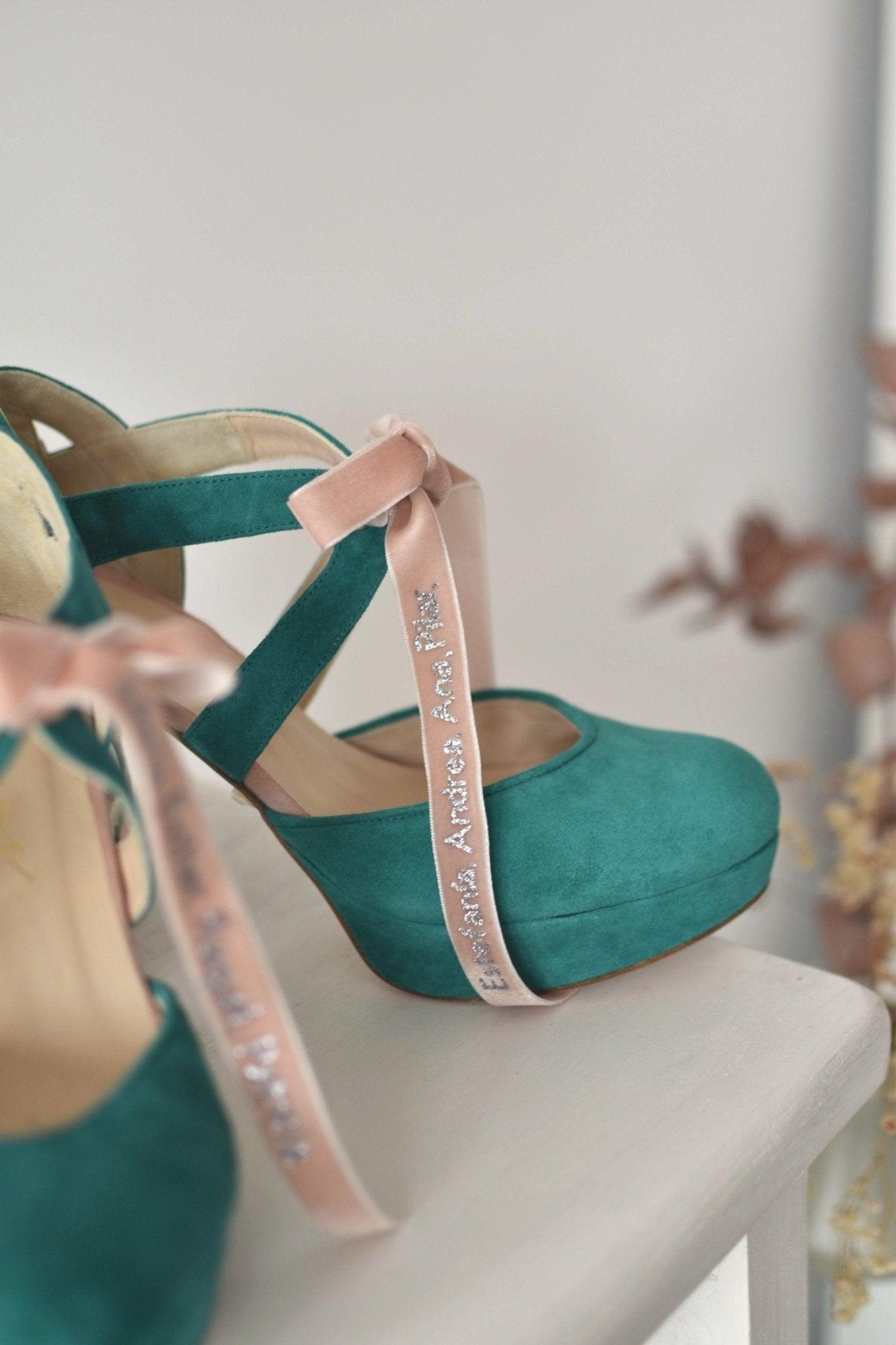 Cinta de terciopelo con NOMBRES - zapatos_novia
