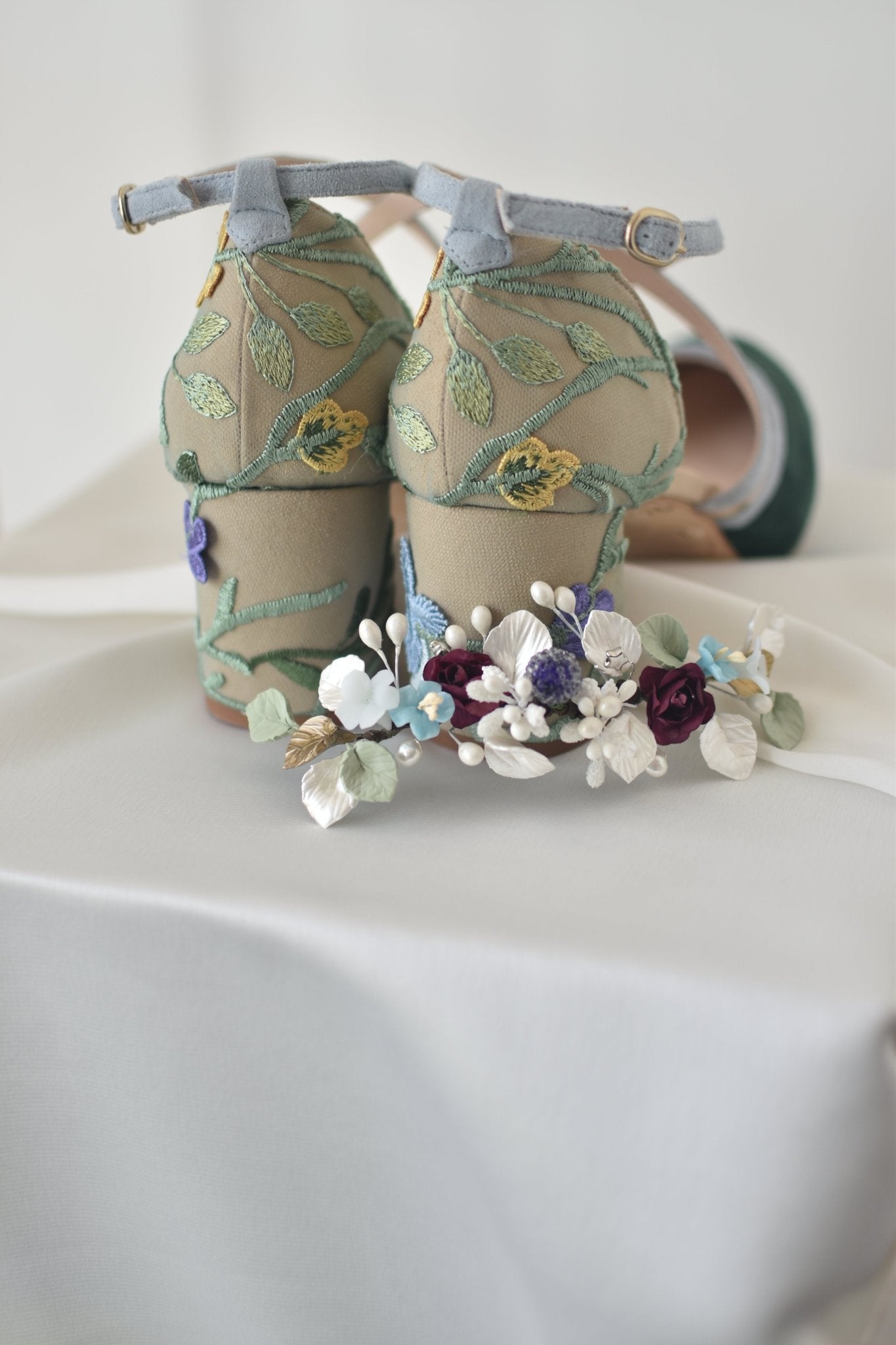 EN STOCK Tocado porcelana novia celeste azul - zapatos_novia