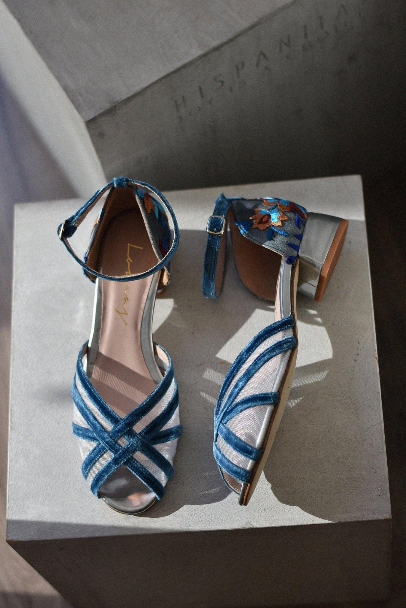 Greta Marfil Bordado Alto — Zapatos de novia Lomas Shoes