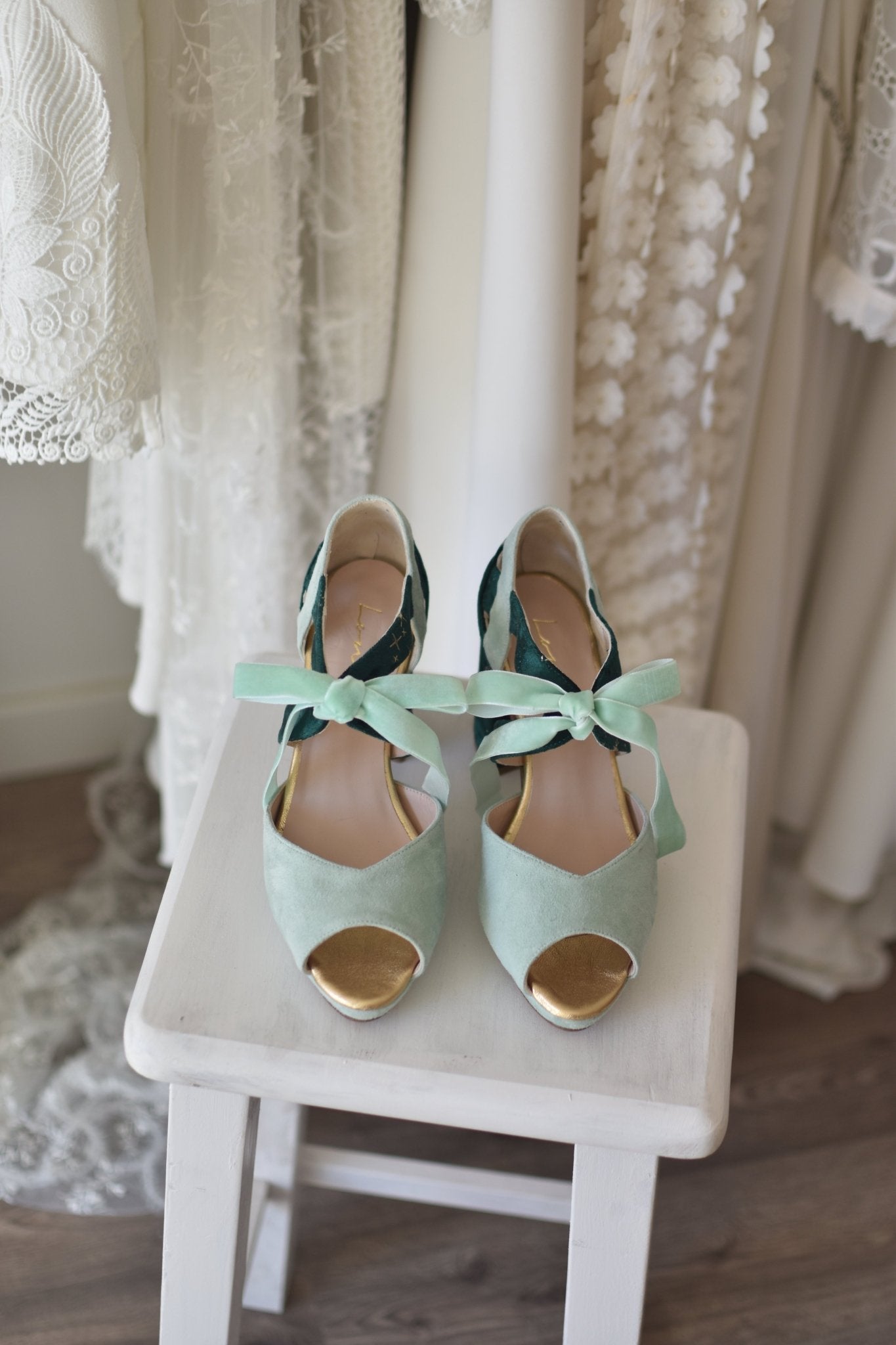 HERA abierto mint y verde constelación 85 - zapatos_novia