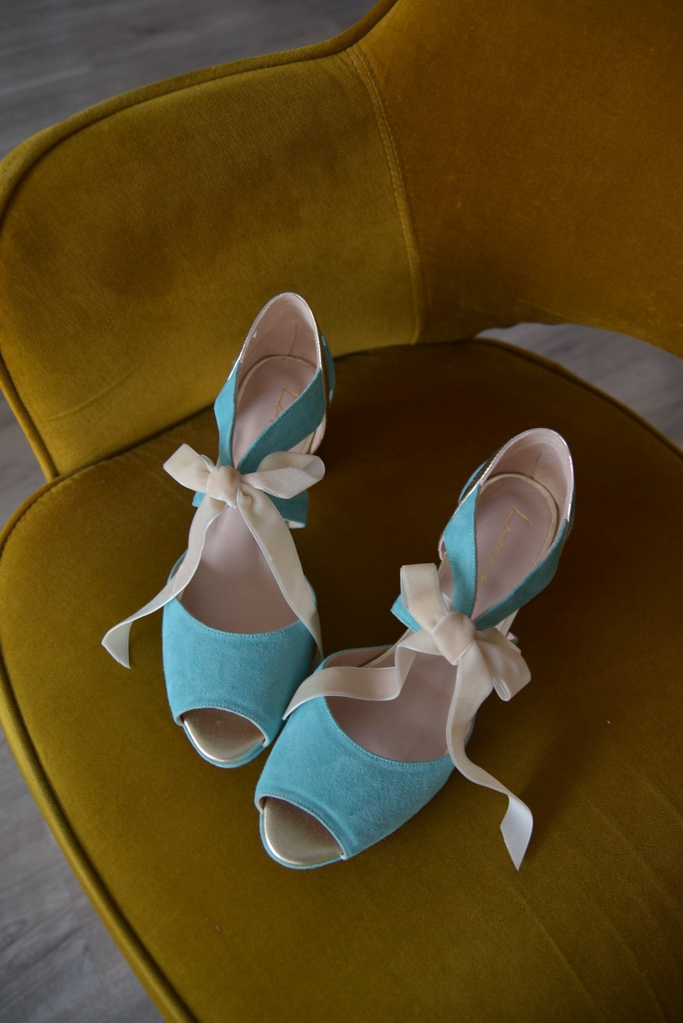 Hera abierto turquesa y oro petit - zapatos_novia