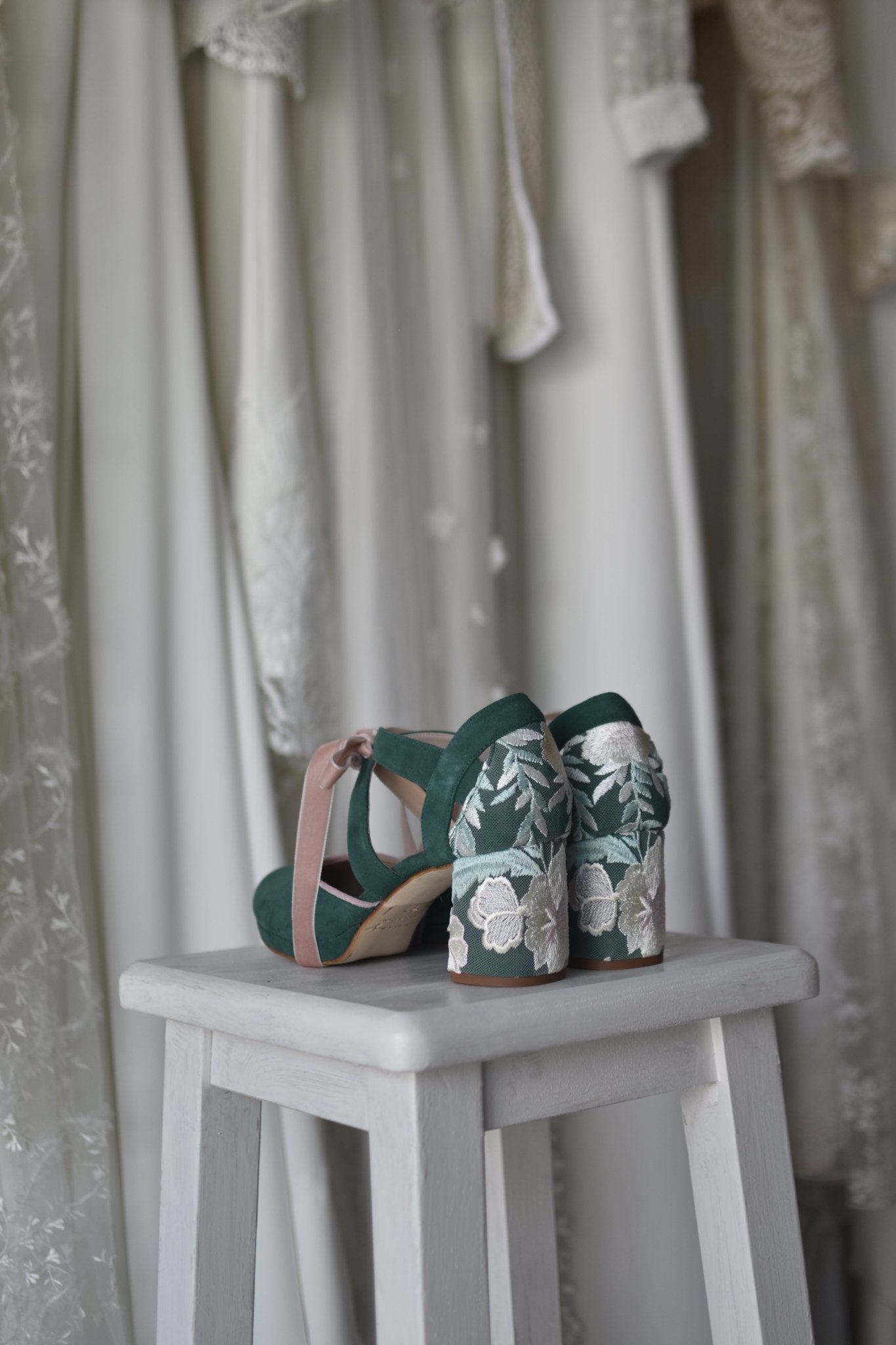 HERA cerrado verde olvido bordado Atenas mini - zapatos_novia