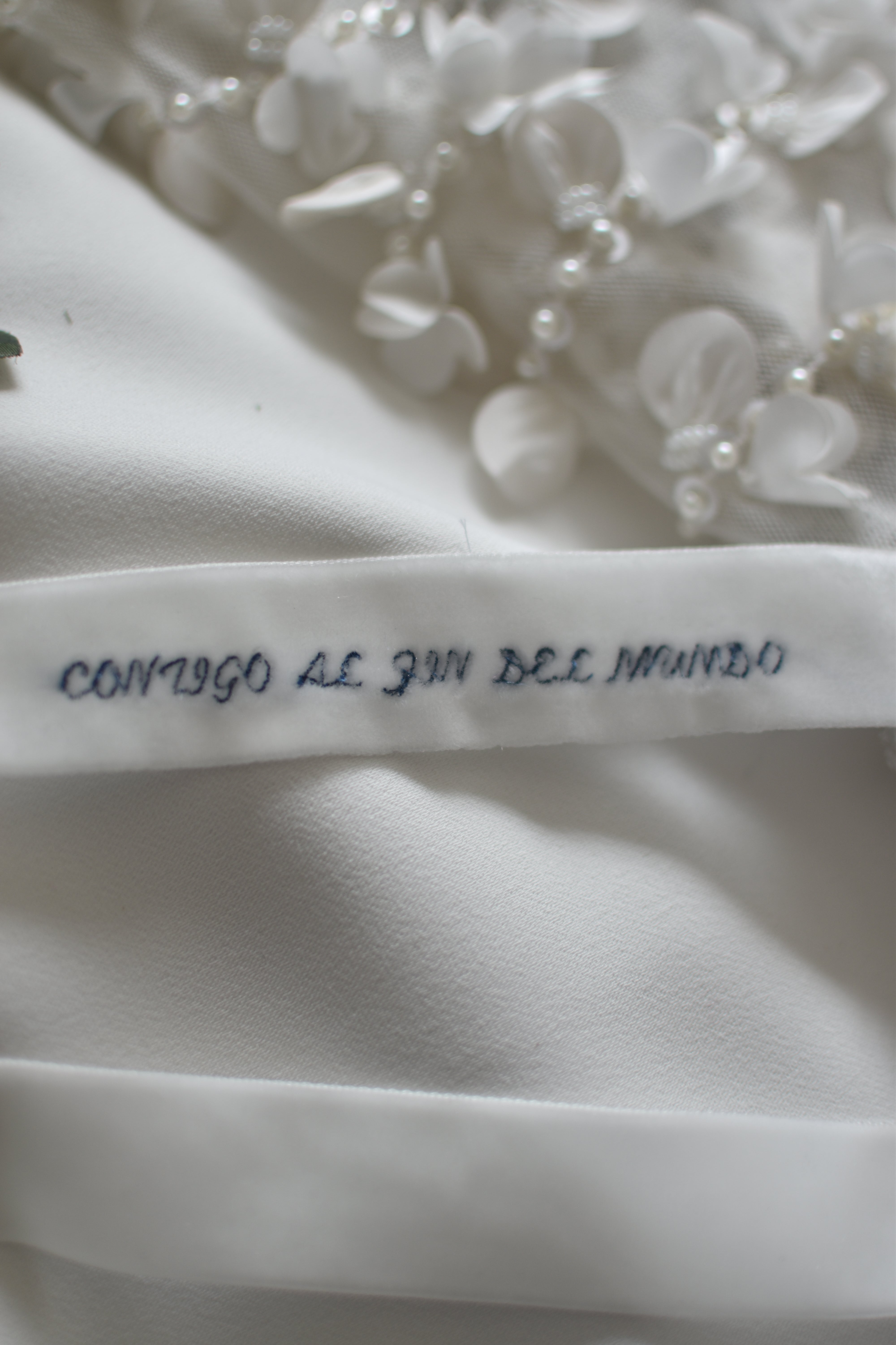 lazo contigo al fin del mundo ramo