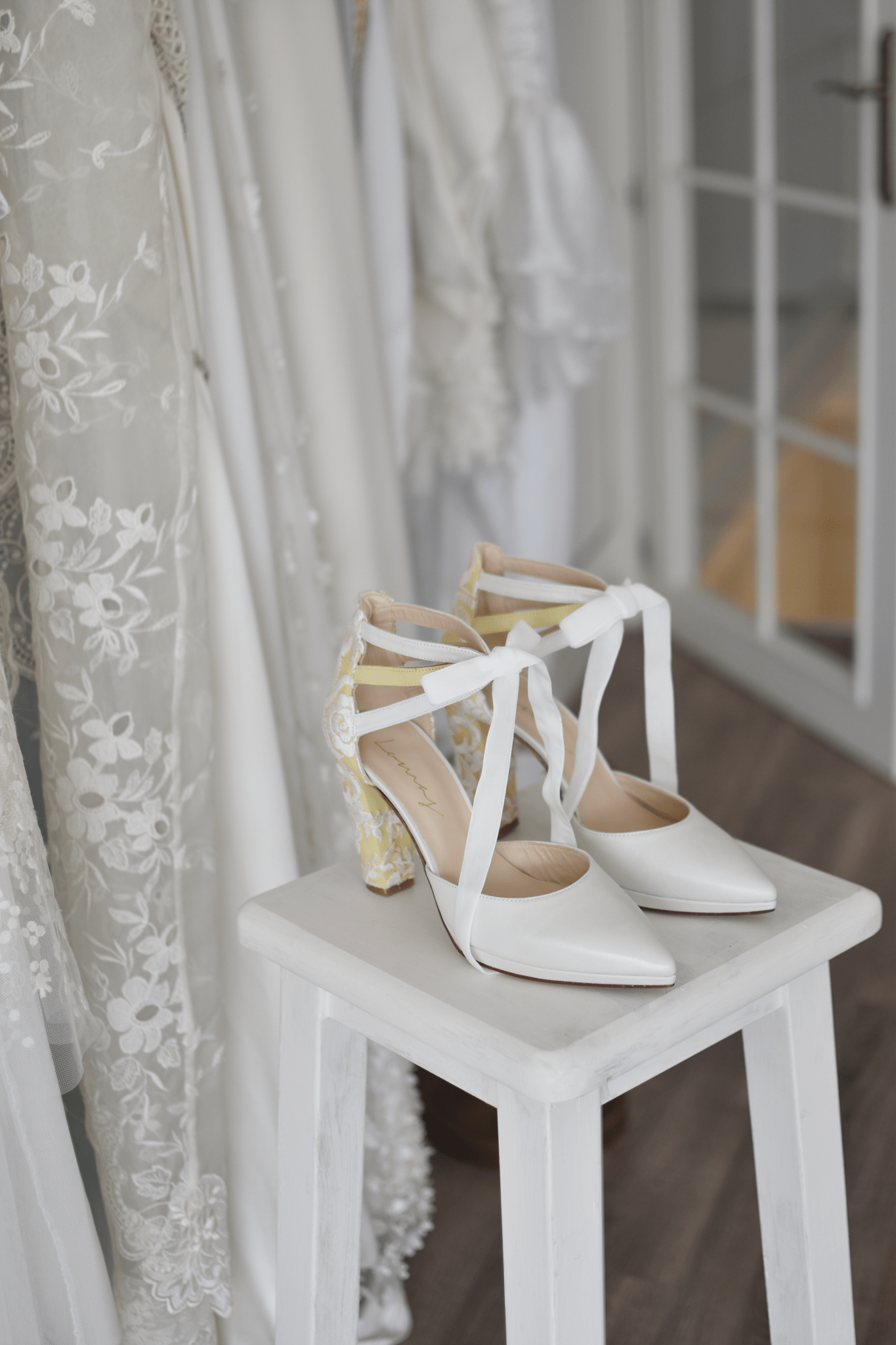 LOLA - AYLA blanco nácar amarillo 95 - zapatos_novia