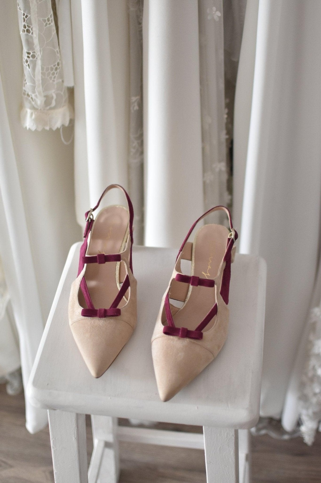 LOLA - Emalina natural y burdeos tacón 3cm - zapatos_novia