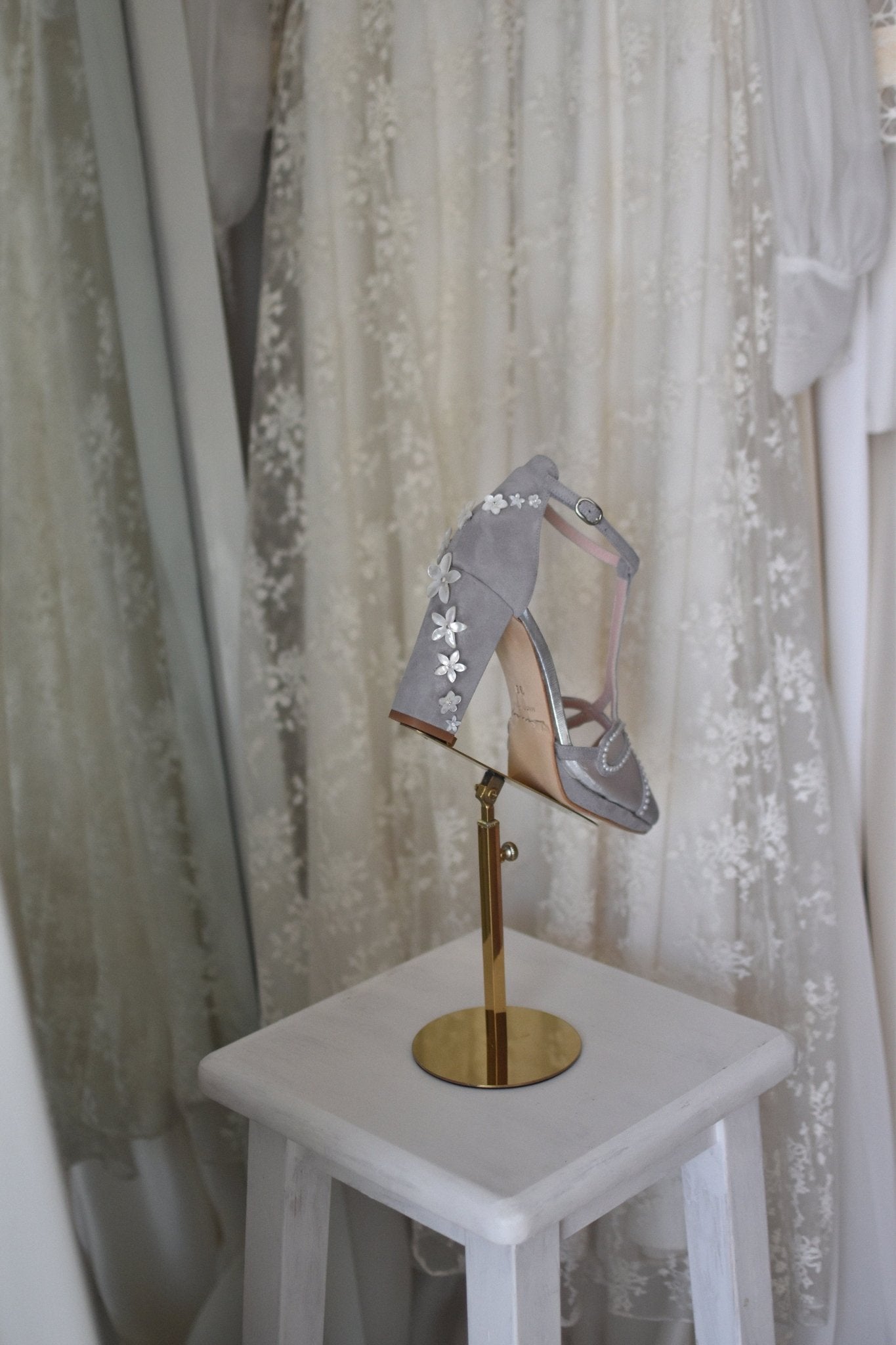 Macarena Hanami colab. con Vanagloria Joyería - zapatos_novia
