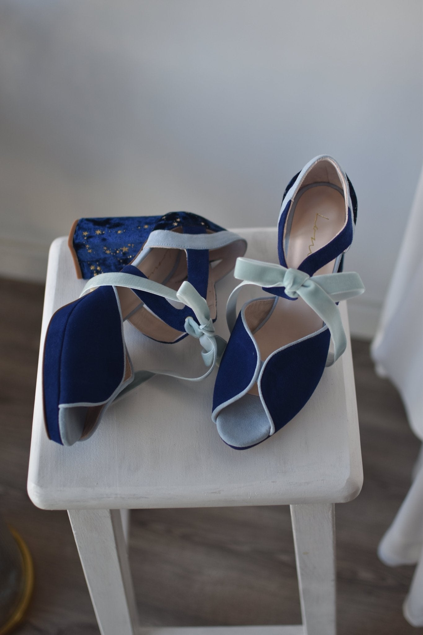 MEDIA LUNA azul oscuro constelación 85 - zapatos_novia