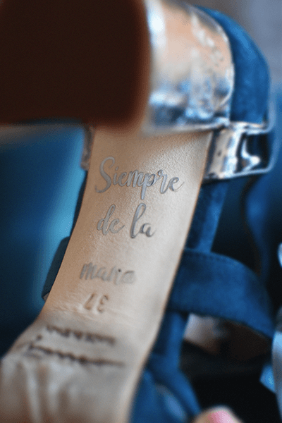 Personalización Frase - iniciales - fecha (en suela) - zapatos_novia