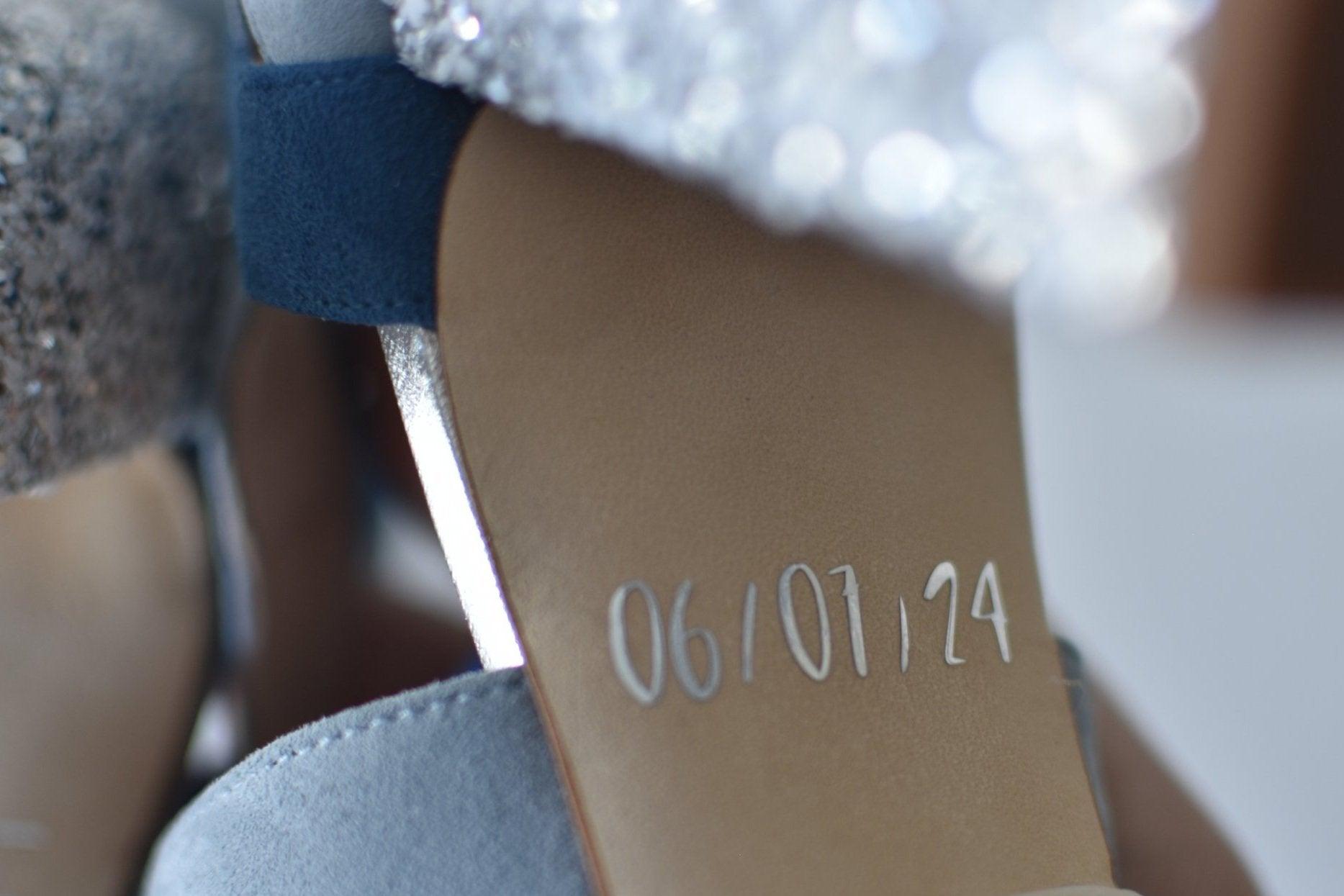Personalización Frase - iniciales - fecha (en suela) - zapatos_novia